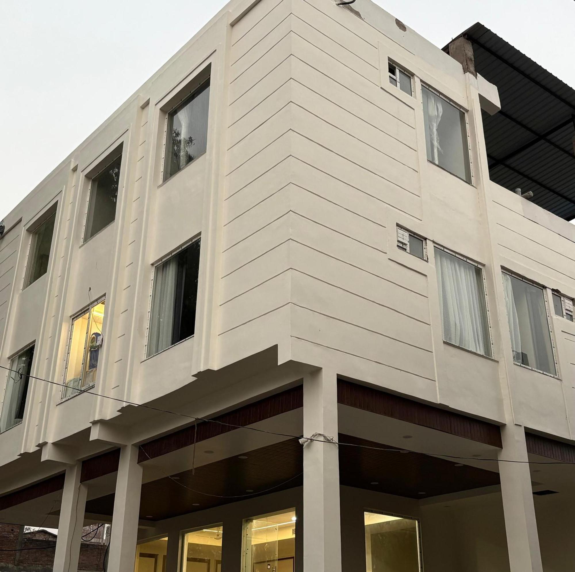 The Janki Hotel Ayodhya Zewnętrze zdjęcie