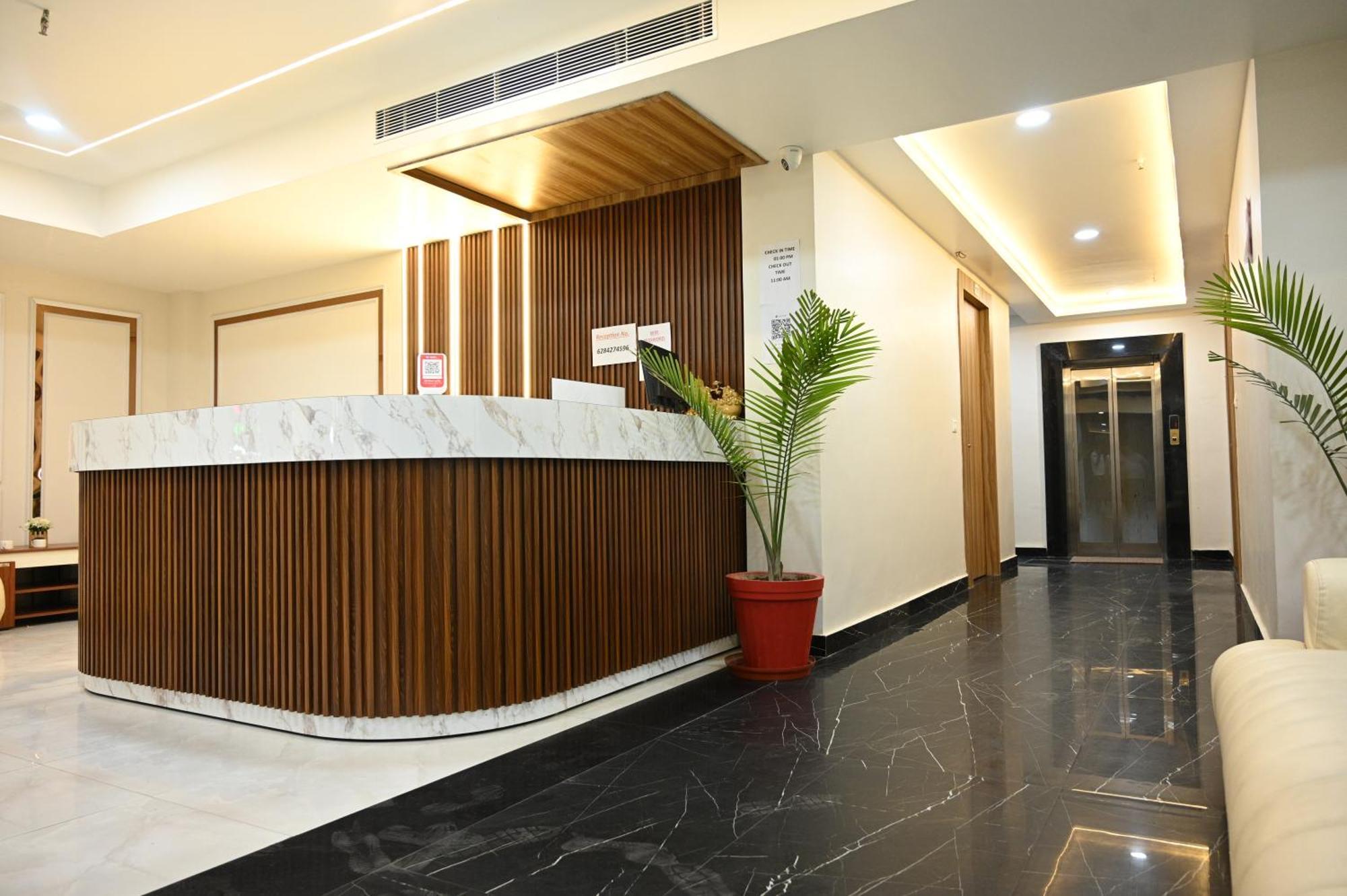 The Janki Hotel Ayodhya Zewnętrze zdjęcie