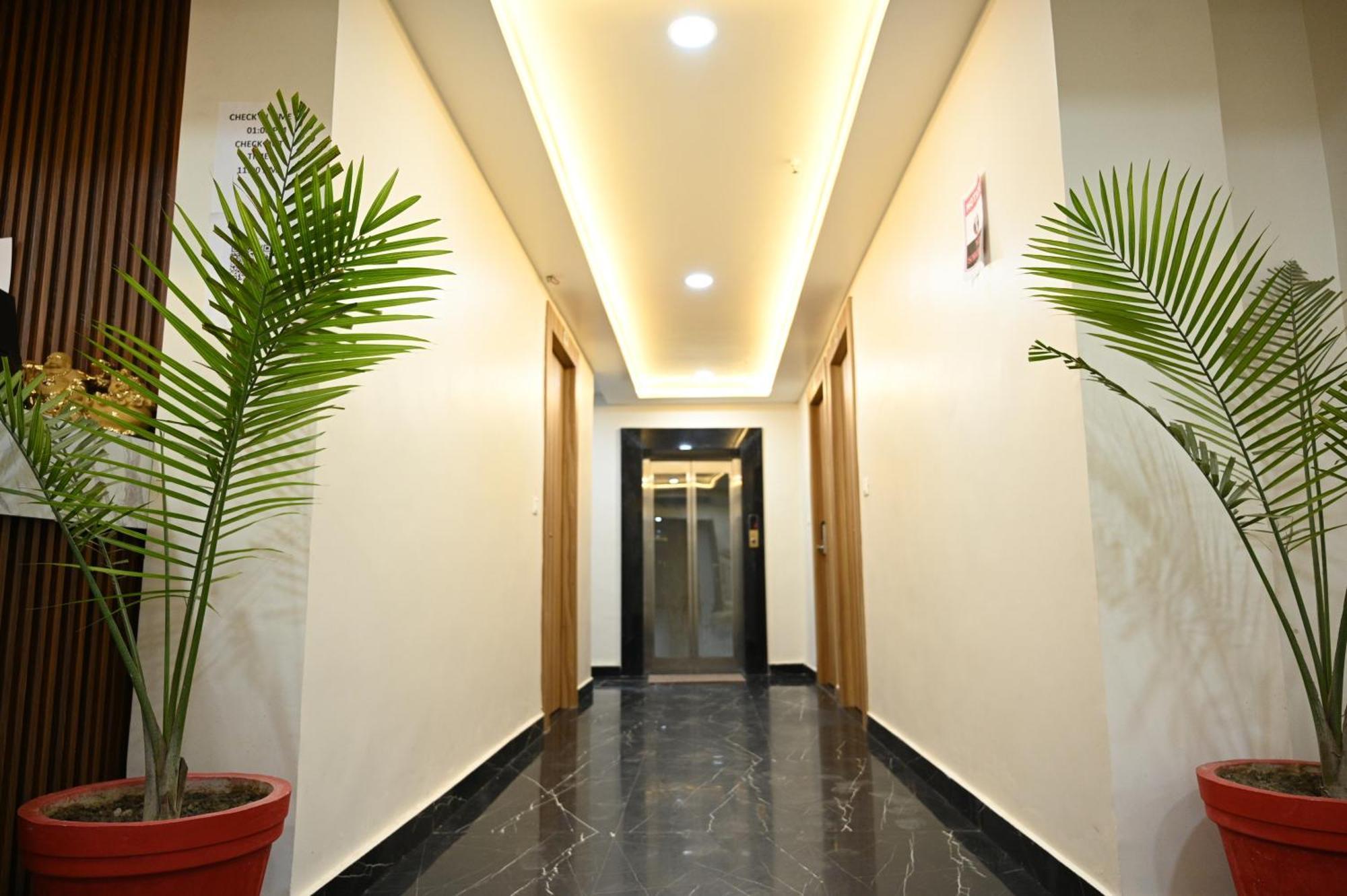 The Janki Hotel Ayodhya Zewnętrze zdjęcie